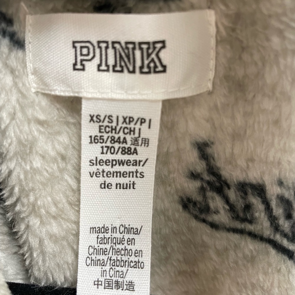 PINK Robe - Picture 2 of 2